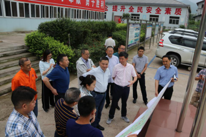 四川省交投集團(tuán)公司黨委副書(shū)記、副董事長(zhǎng)、總經(jīng)理周黎明到仁沐新LJ18標(biāo)項(xiàng)目部檢查指導(dǎo)工作